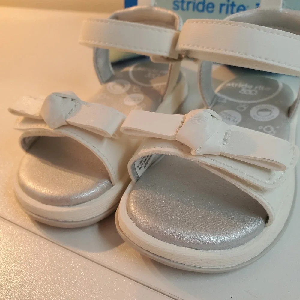 Stride Rite 360 Delilah White Silver Bow Sandals Kids Size 5M